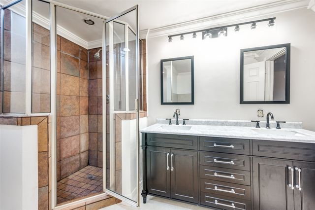 3581 Woodleigh Drive, Dallas, TX 75229