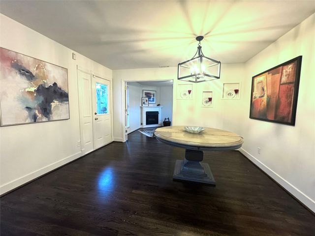 3581 Woodleigh Drive, Dallas, TX 75229