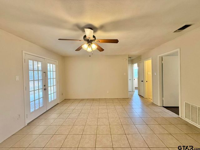 4014 Appletree Lane, Tyler, TX 75703