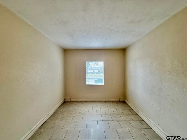 4014 Appletree Lane, Tyler, TX 75703