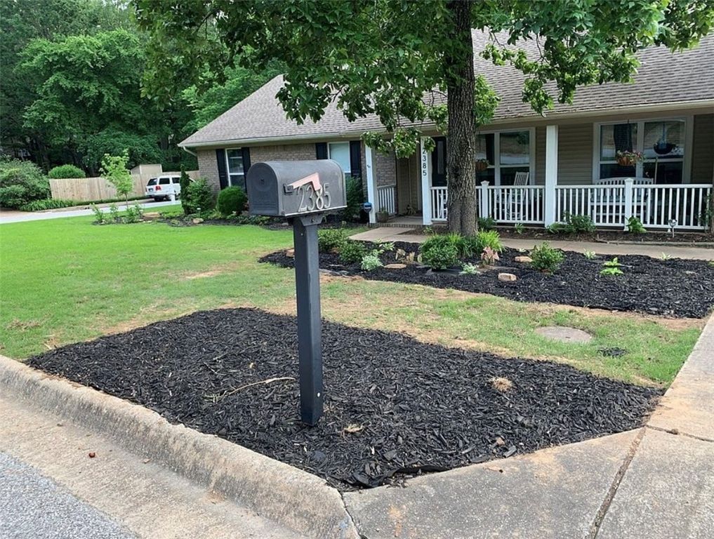2385 Azalea Terrace, Fayetteville, AR 72703