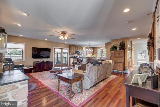 3989 KUMP STATION RD, Taneytown, MD 21787