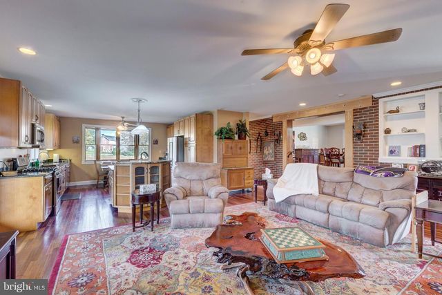 3989 KUMP STATION RD, Taneytown, MD 21787