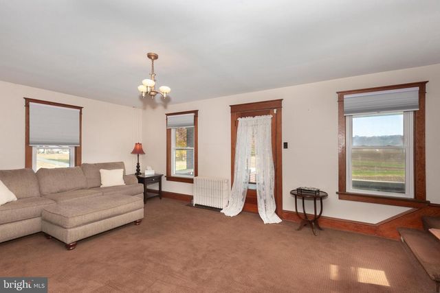 3989 KUMP STATION RD, Taneytown, MD 21787