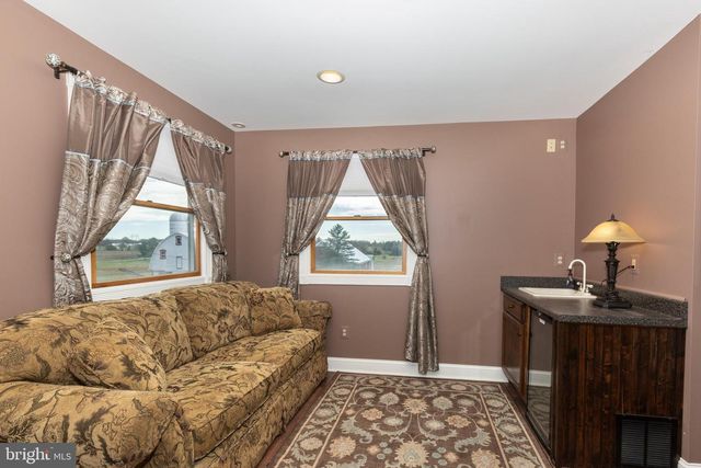 3989 KUMP STATION RD, Taneytown, MD 21787