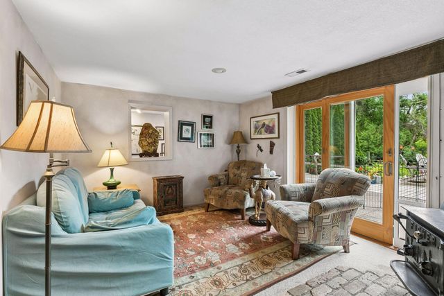 1140 Harbor Lane N, Plymouth, MN 55447