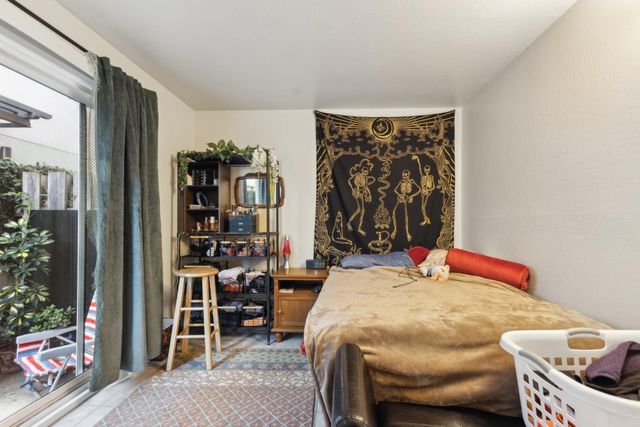 6563 Shattuck Avenue, Oakland, CA 94609