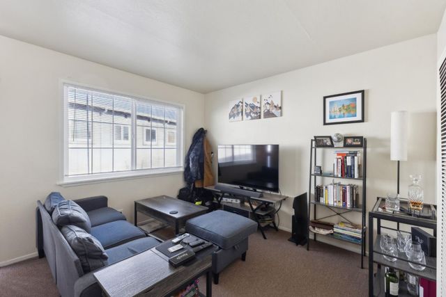 6563 Shattuck Avenue, Oakland, CA 94609