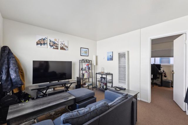 6563 Shattuck Avenue, Oakland, CA 94609