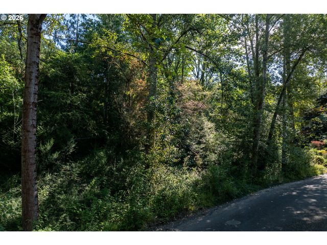 S POWERS-2 Ct, Portland, OR 97219