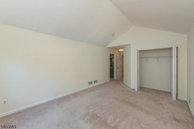 122 Woodmont Dr, Randolph Twp., NJ 07869