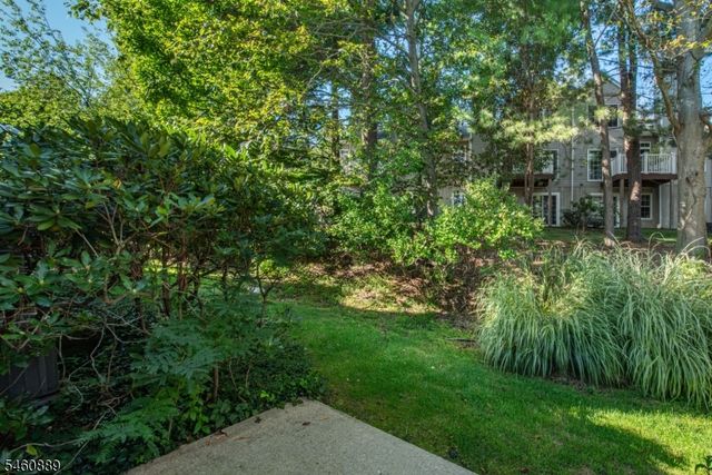 122 Woodmont Dr, Randolph Twp., NJ 07869