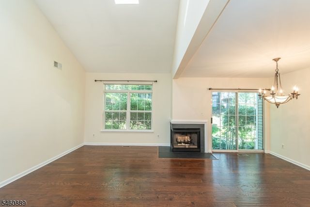 122 Woodmont Dr, Randolph Twp., NJ 07869