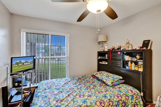 7008 NW 81st Street, Tamarac, FL 33321