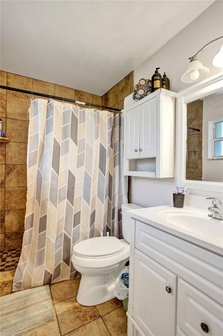 7008 NW 81st Street, Tamarac, FL 33321
