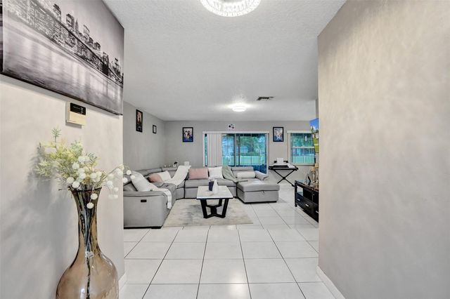 7008 NW 81st Street, Tamarac, FL 33321