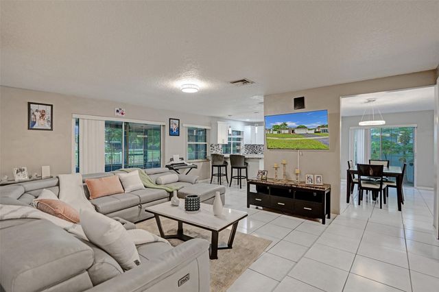 7008 NW 81st Street, Tamarac, FL 33321