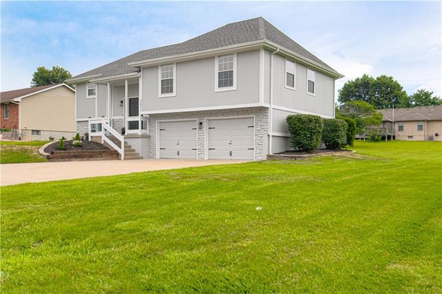 2611 N 157th Terrace, Basehor, KS 66007