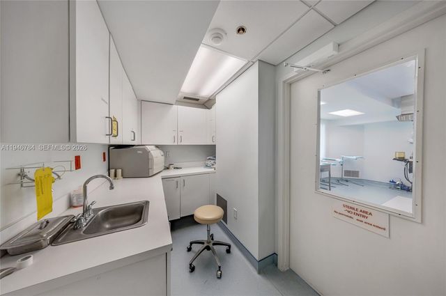 1693 SW 27th Ave, Miami, FL 33145