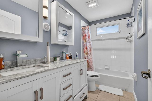 3620 E HAMILTON Key, West Palm Beach, FL 33411