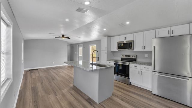 10120 OLD SPANISH TRAIL, Polk City, FL 33868