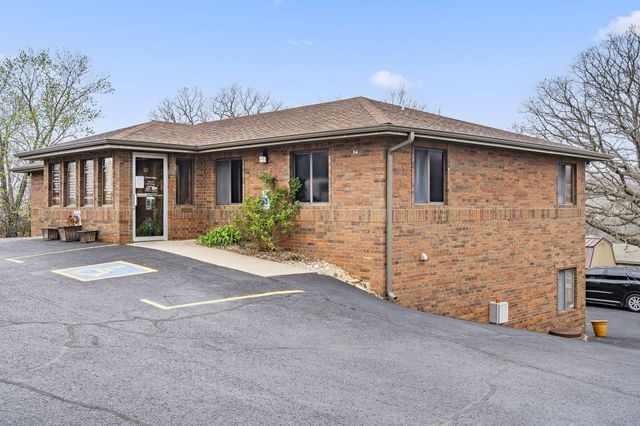 1 Woodland Avenue, Kimberling City, MO 65686