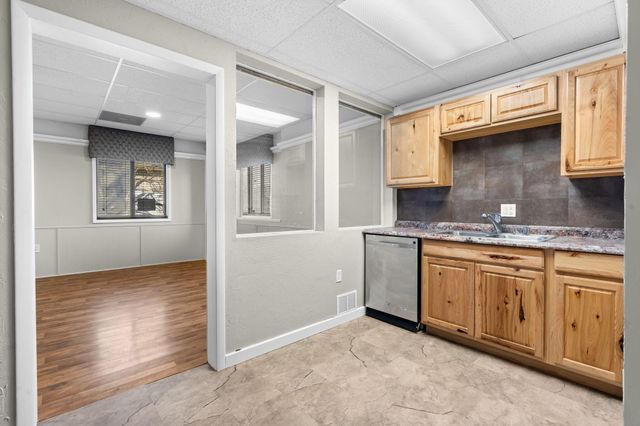 1 Woodland Avenue, Kimberling City, MO 65686