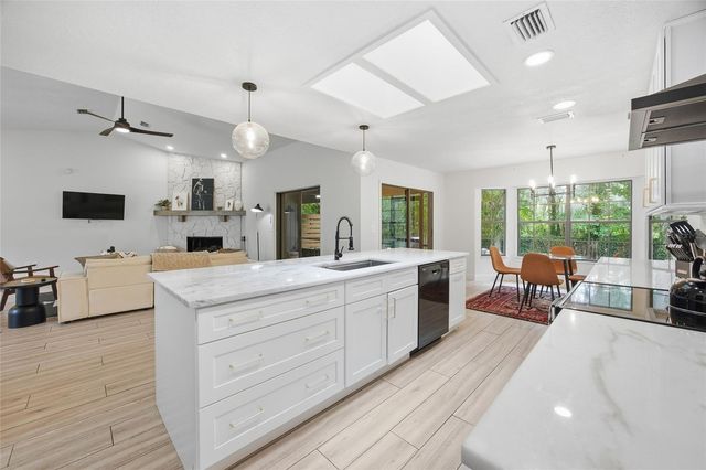 8274 NW 47TH STREET, Ocala, FL 34482