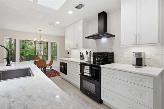 8274 NW 47TH STREET, Ocala, FL 34482