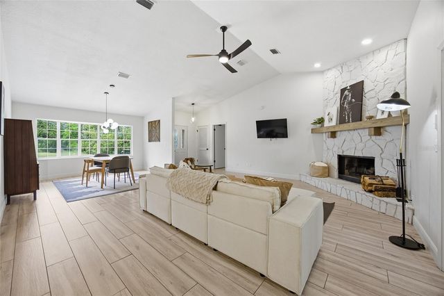 8274 NW 47TH STREET, Ocala, FL 34482