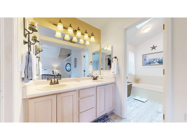 809 Courtenay Cir, Fort Collins, CO 80525