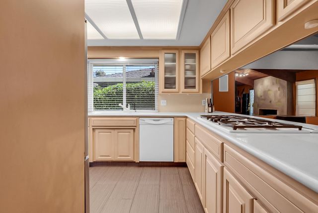 1109 Springcreek Dr, Modesto, CA 95355