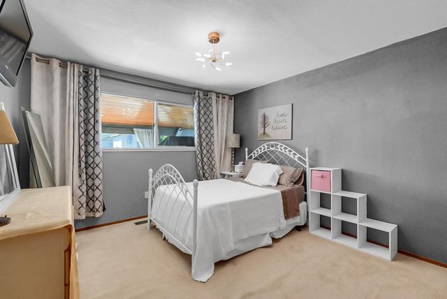 1109 Springcreek Dr, Modesto, CA 95355