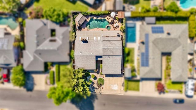 1109 Springcreek Dr, Modesto, CA 95355