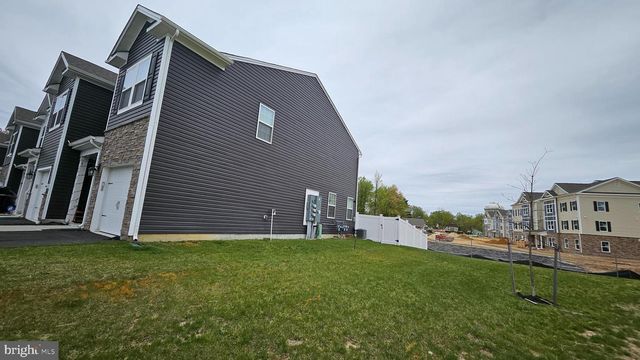 50 PEREGRINE WAY, Burlington, NJ 08016