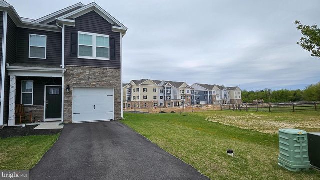 50 PEREGRINE WAY, Burlington, NJ 08016