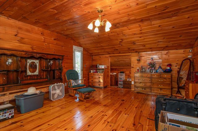 54 Twitchell Settlement, Rochester, VT 05767