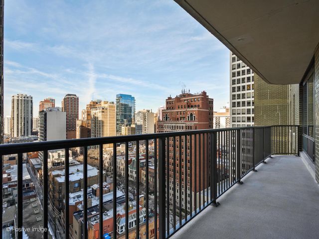 1040 N Lake Shore Drive 16C, Chicago, IL 60611