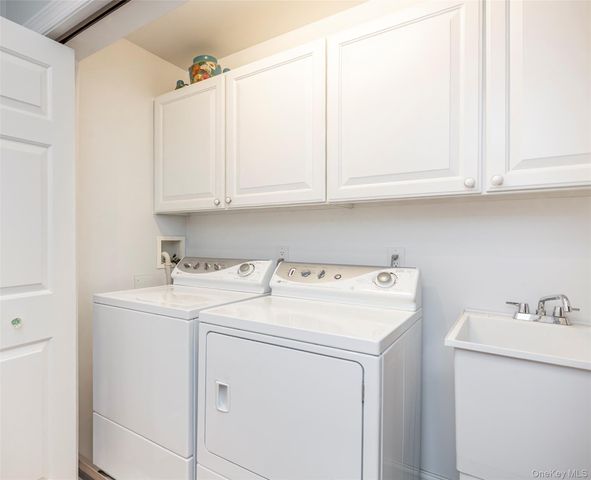 3 Sally's Path, East Hampton, NY 11937