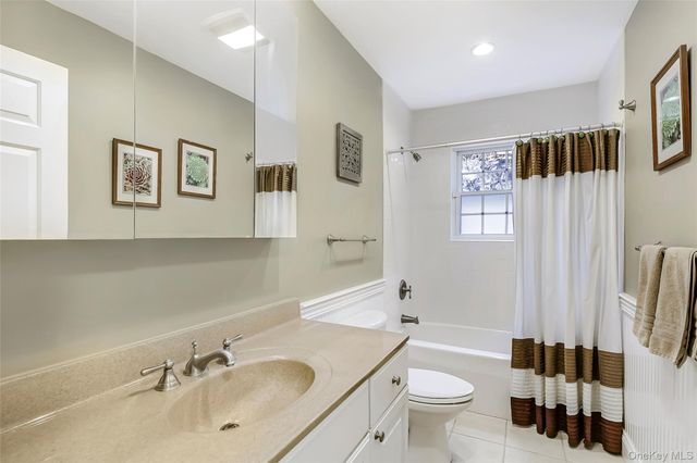 3 Sally's Path, East Hampton, NY 11937