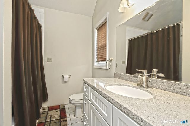 6 Francis Street, Waterbury, CT 06708