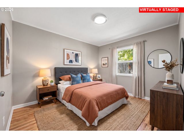 404 EASTFIELD Dr, Oregon City, OR 97045