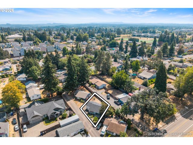 404 EASTFIELD Dr, Oregon City, OR 97045