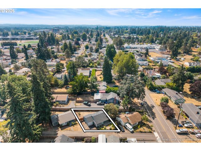 404 EASTFIELD Dr, Oregon City, OR 97045