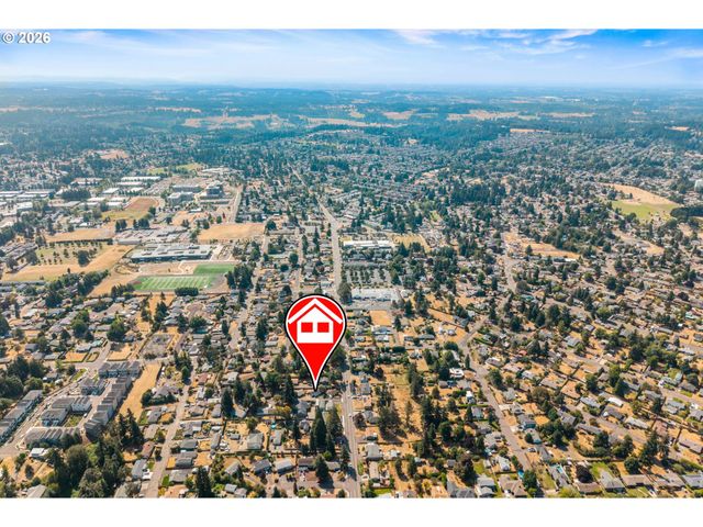 404 EASTFIELD Dr, Oregon City, OR 97045