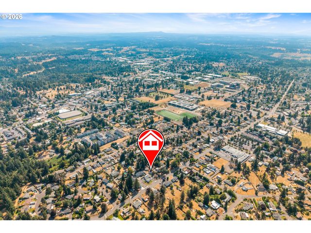 404 EASTFIELD Dr, Oregon City, OR 97045
