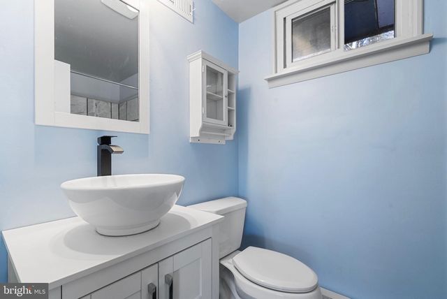 13421 HILLENDALE DR, Woodbridge, VA 22193