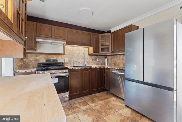 13421 HILLENDALE DR, Woodbridge, VA 22193