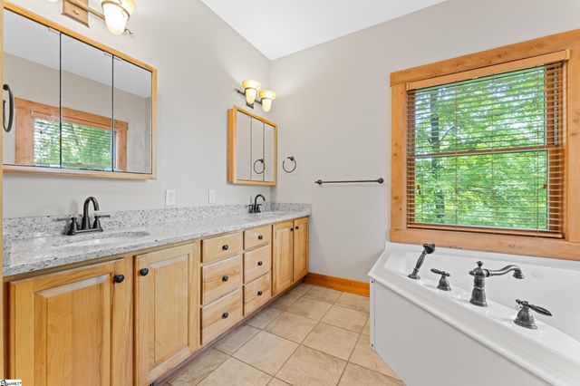 152 Glassy Falls Trail, Travelers Rest, SC 29690