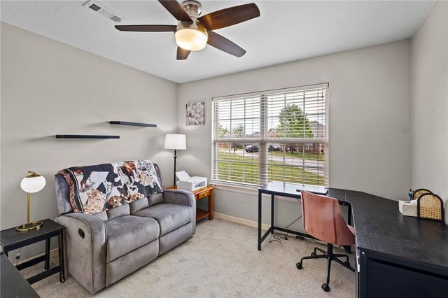 5097 W Ridgebury Place, Fayetteville, AR 72704